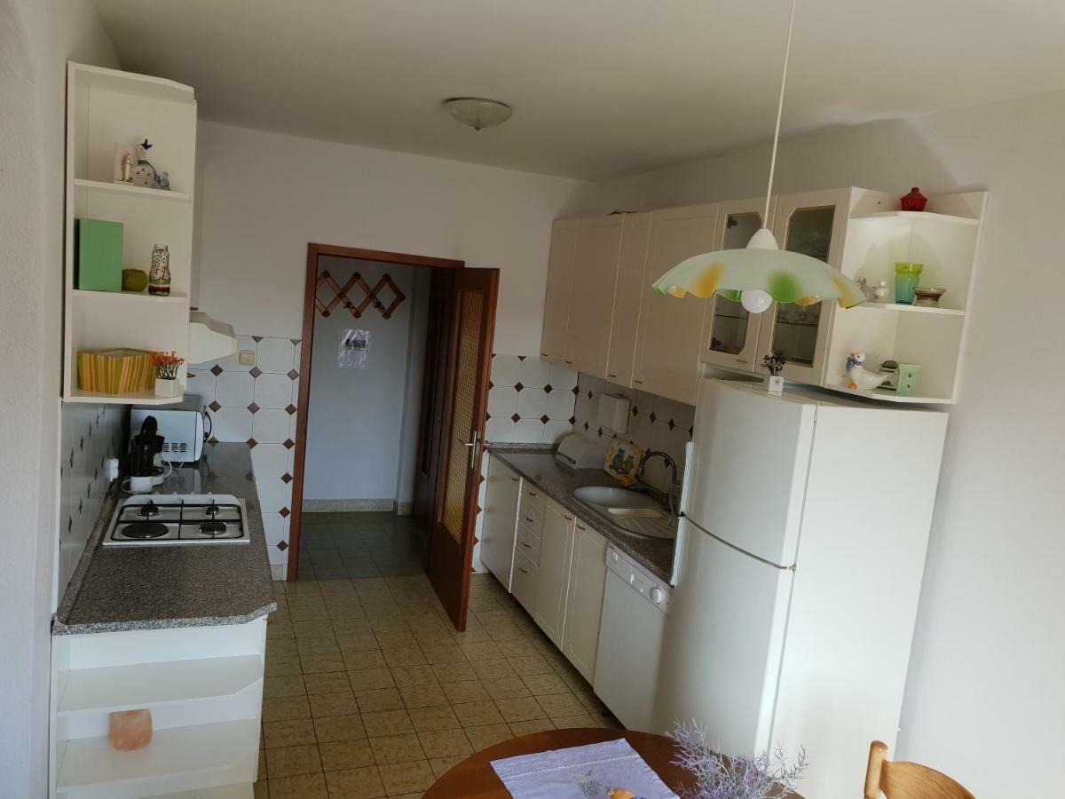 Apartman Dora Šmrika Exteriör bild