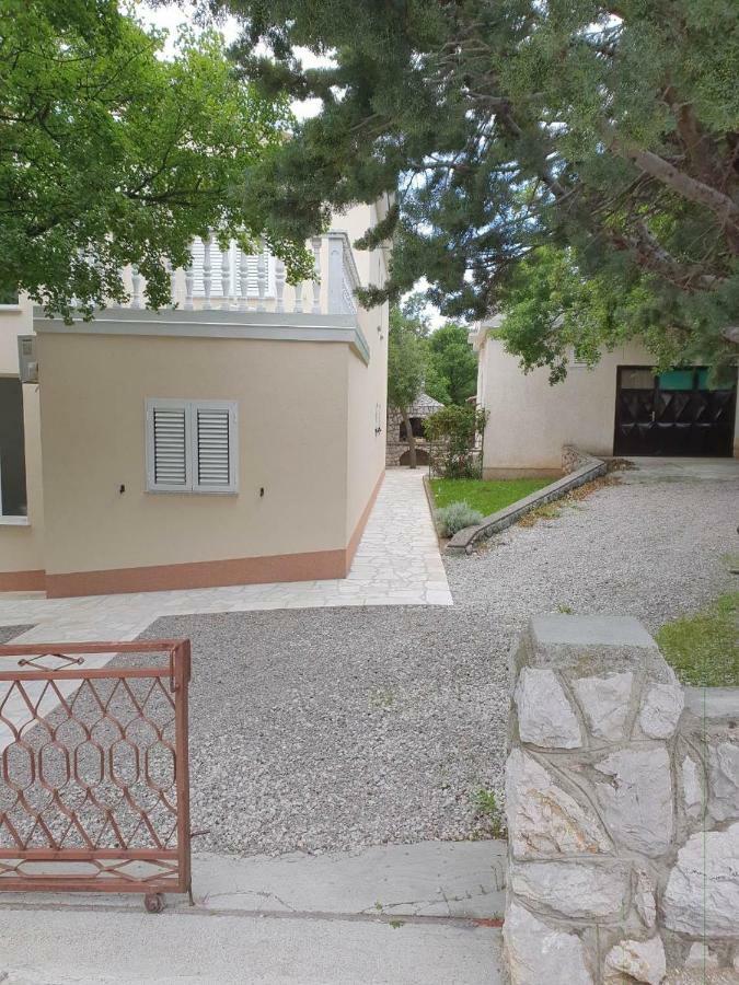 Apartman Dora Šmrika Exteriör bild
